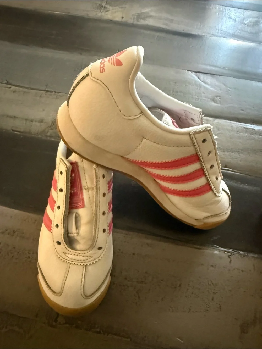 Converse classic low